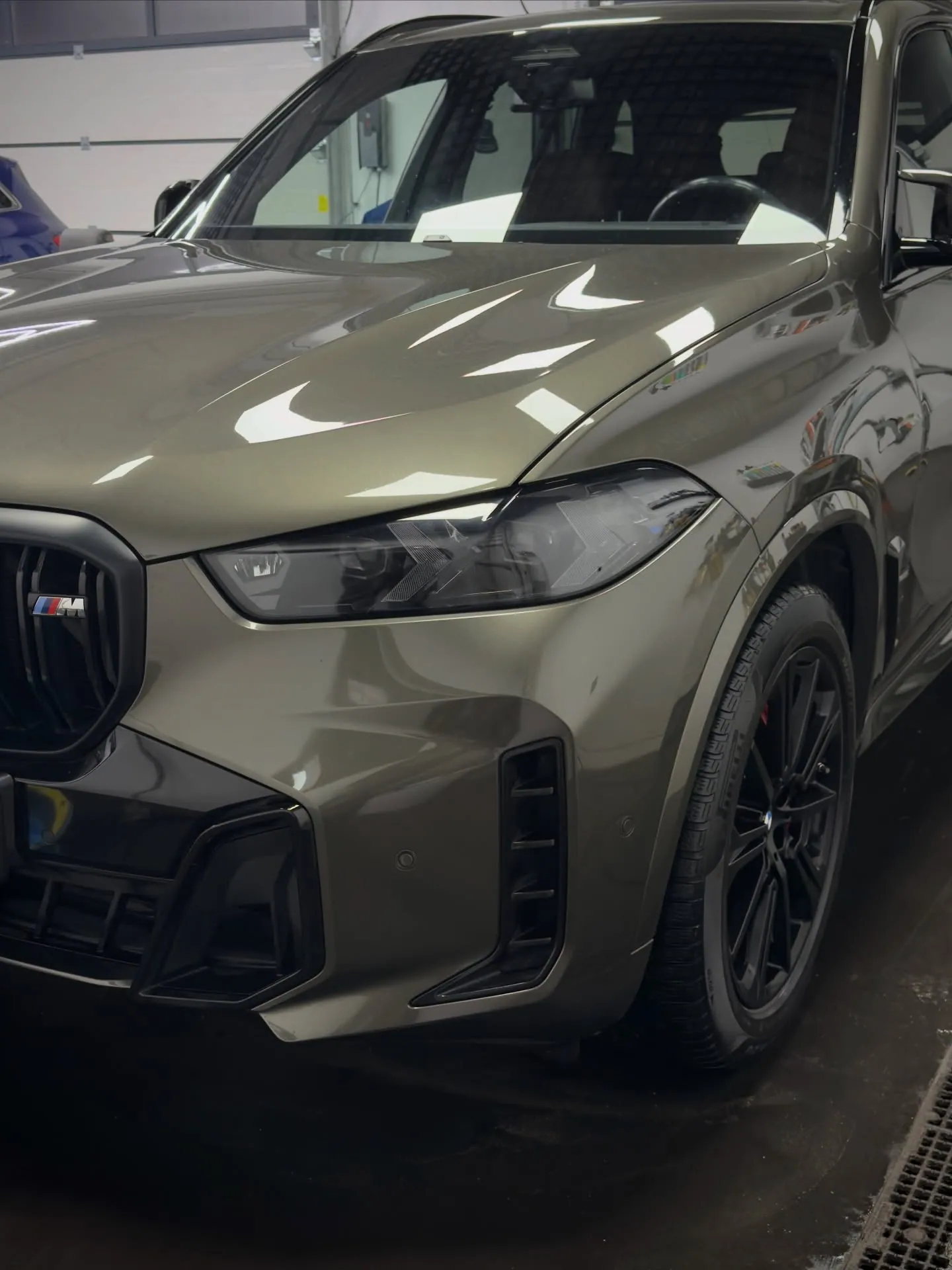 BMW X5, Lakier tylnej części